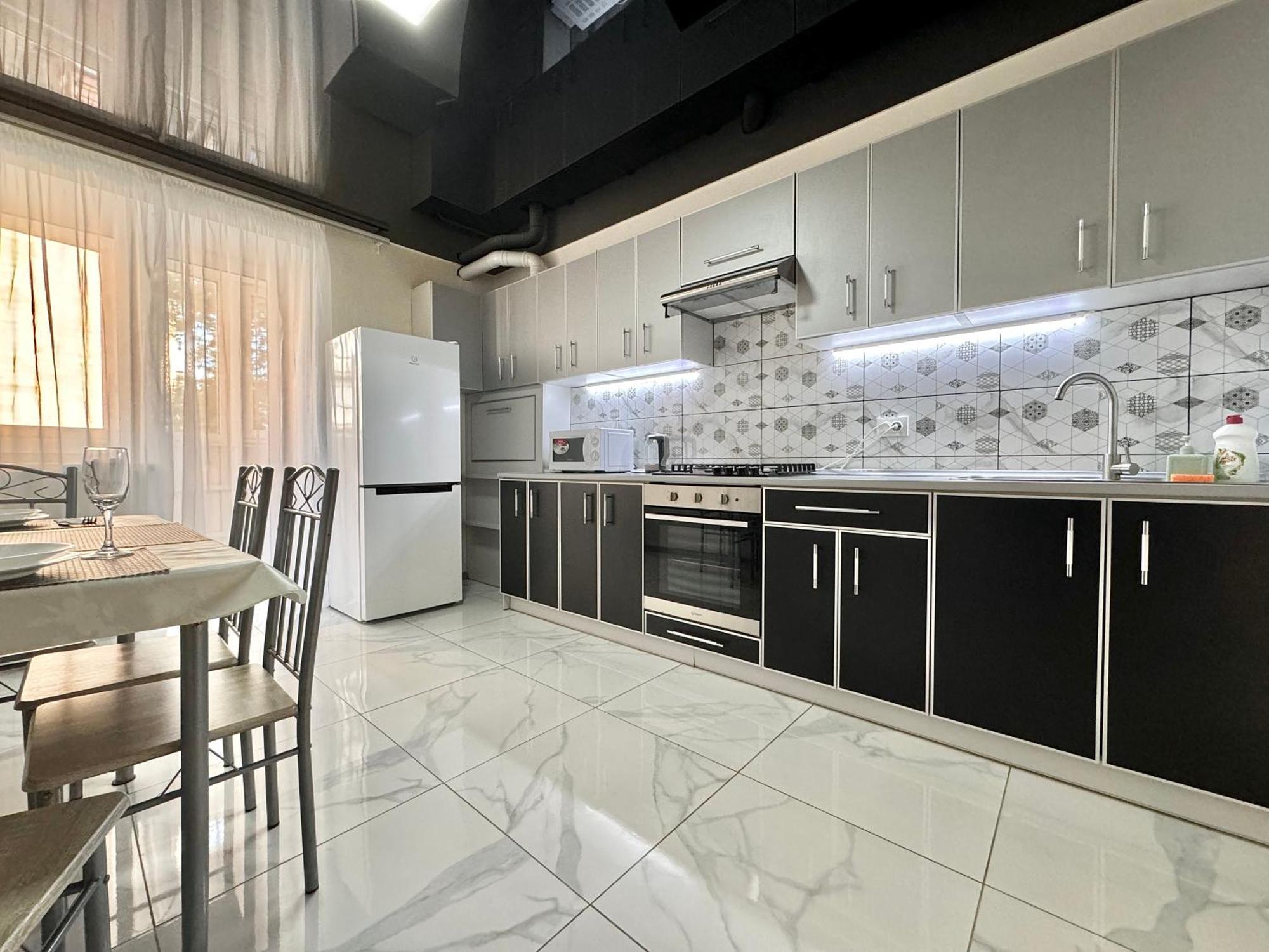 Apartpoltava 2 Окремі Кімнати, Новобудова, Два Великих Ліжка Центр, Корпусний Сад Buitenkant foto